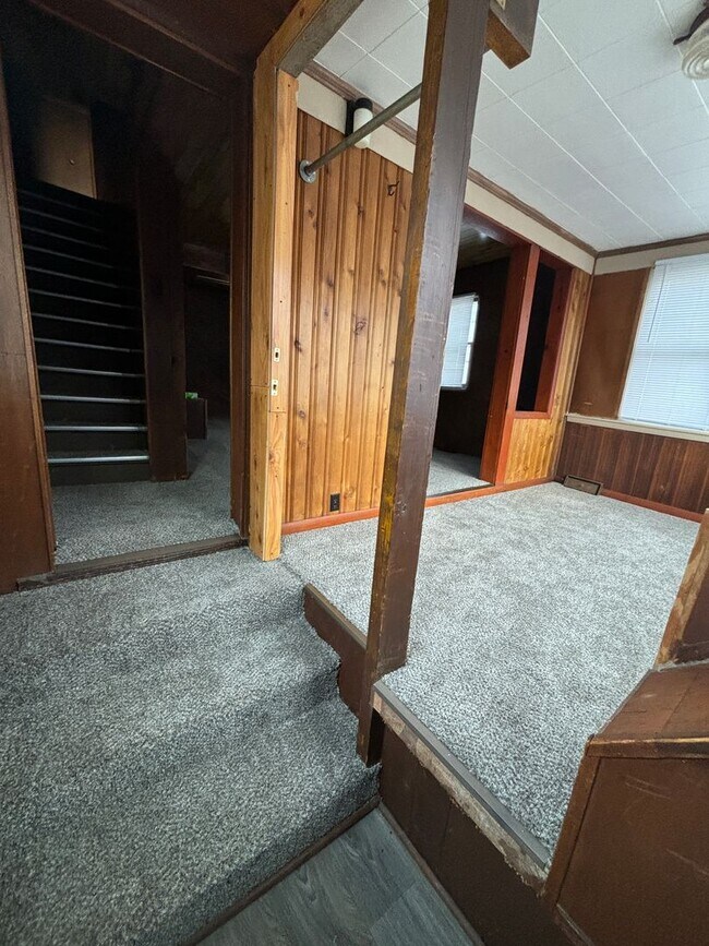 Building Photo - 2 Bedroom 2 Bathroom Single Family Home