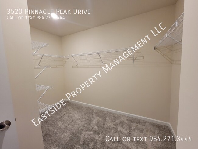 Building Photo - 3520 Pinnacle Peak Dr