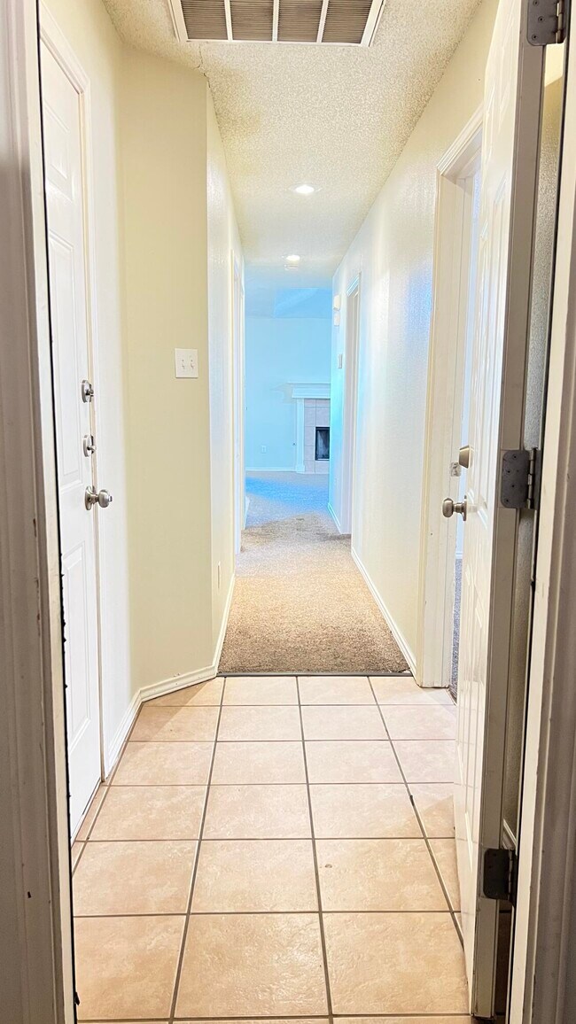 Building Photo - 3102 110th St