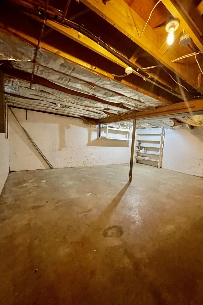 Building Photo - 111 Frederick Dr