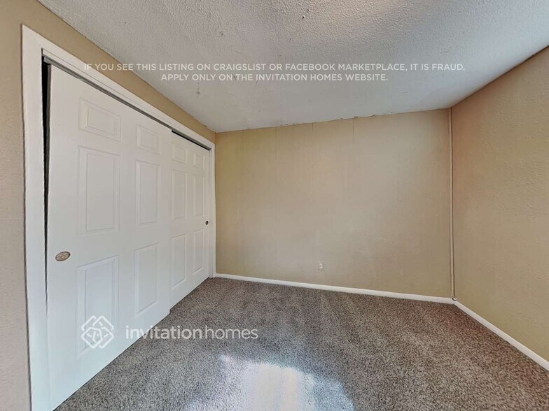 Building Photo - 5430 Crystal St