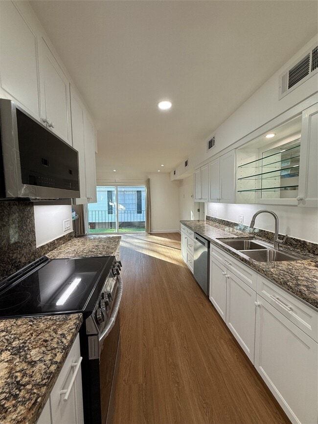 Building Photo - 3400 Timmons Ln