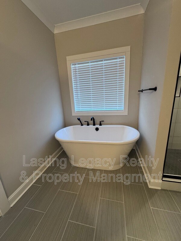 Building Photo - 2566 NC Hwy 801 S,