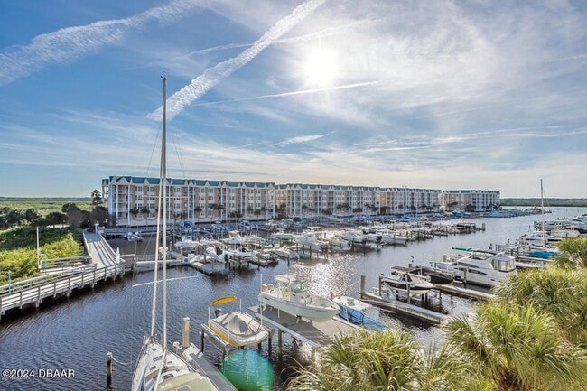 Building Photo - 4626 Harbour Village Blvd