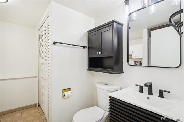 Building Photo - 16921 E Progress Cir N