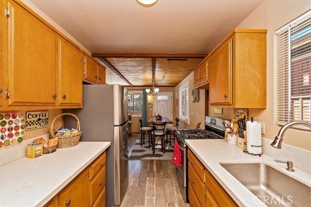 Building Photo - 861 Kern Ave