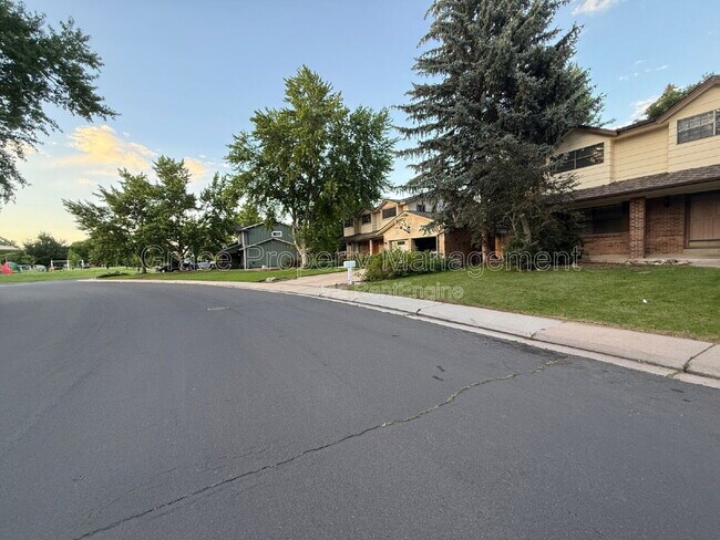 Building Photo - 5728 S Kenton St