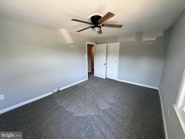 Building Photo - 1015 Alcyon Dr