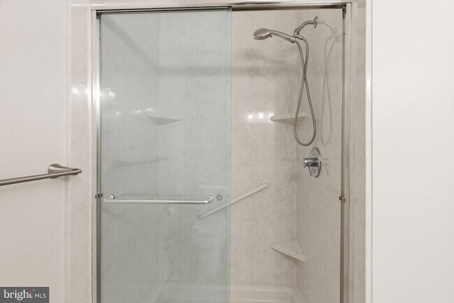 Building Photo - 408 Stockton Ct