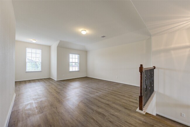 Building Photo - 16 Rose Desert Ct