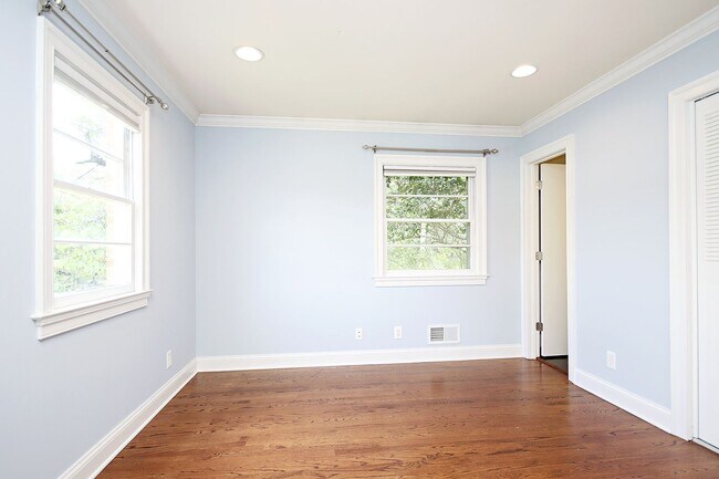 Building Photo - Locust Grove Home With Fenced Yard
