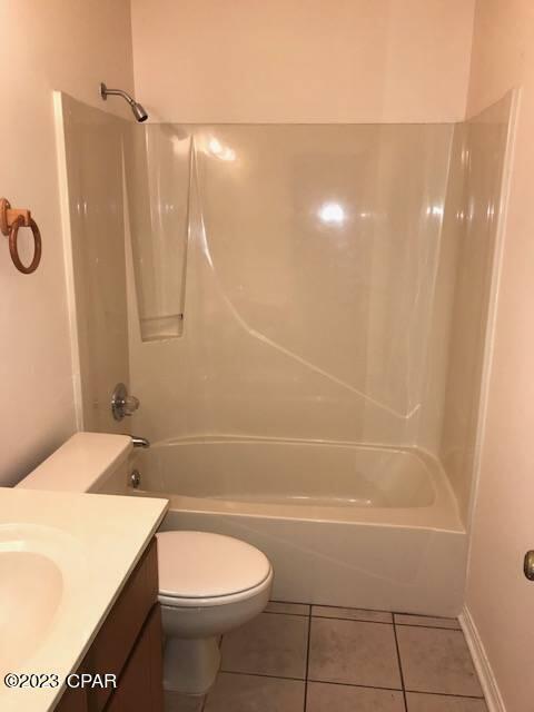 Building Photo - 230 Collinfurst Square