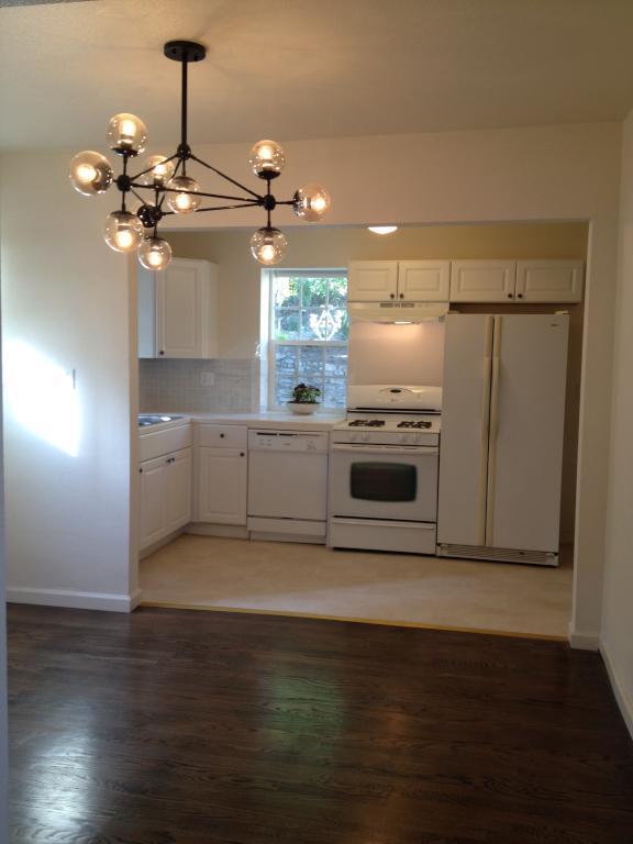 Building Photo - 415 W Avenue 37