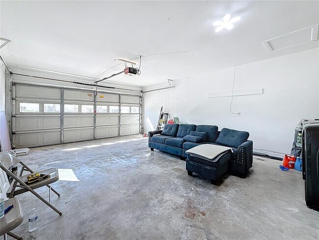 Building Photo - 10709 Donbrese Ave