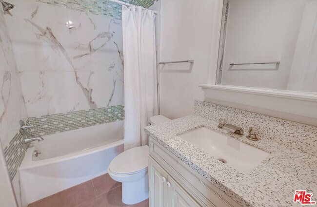 Building Photo - 2308 Schader Dr