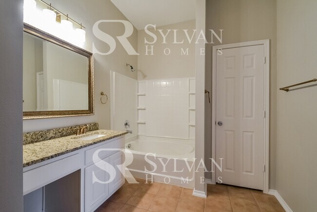 Building Photo - Lease today! No extra charge for contentment and relaxation!