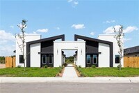 Building Photo - 17 S 25th St