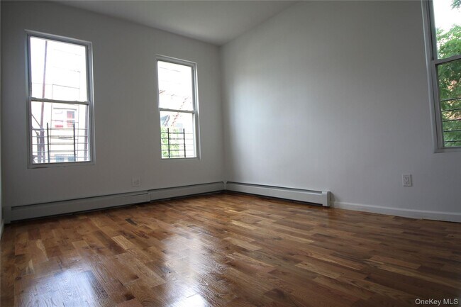 Building Photo - 291 Bonner Pl