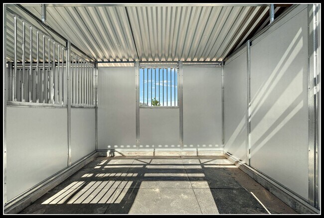 Building Photo - 3 Acre Horse Ranch & Home Rental SE Boise ...