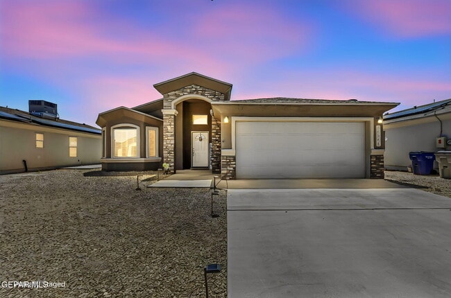 Building Photo - 14844 Tierra Tencha Ct