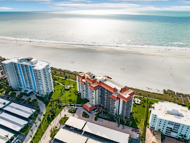 Building Photo - 180 Seaview Ct