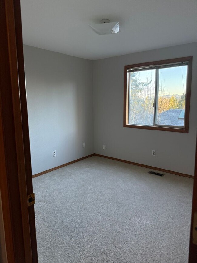 Building Photo - 5307 SW Brugger St