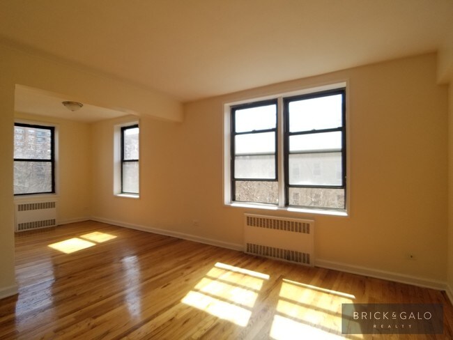 Building Photo - 3111 Aurelia Ct