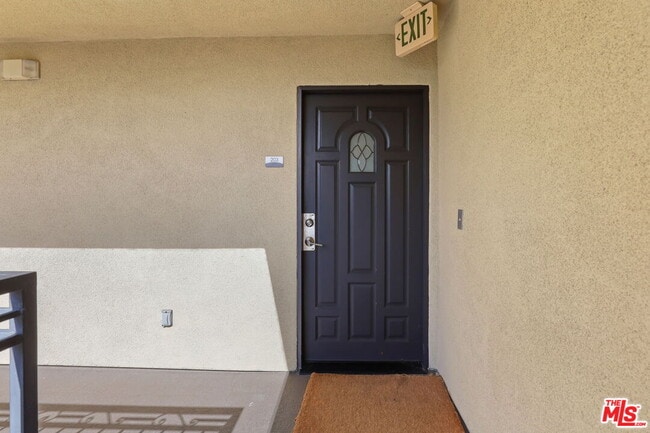 Building Photo - 5315 Bellingham Ave