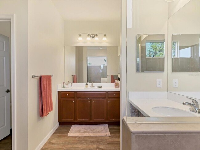 Building Photo - 1041 Buttercup Glen