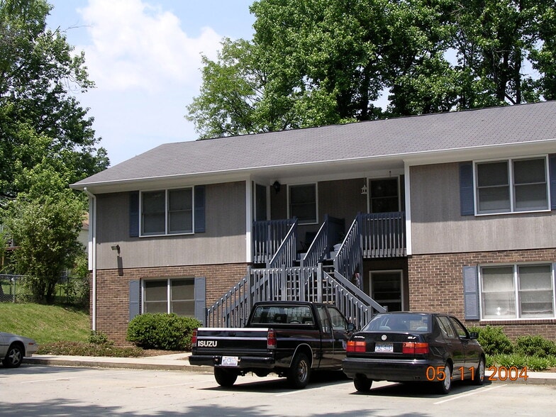 Building Photo - 703 S Chapman St