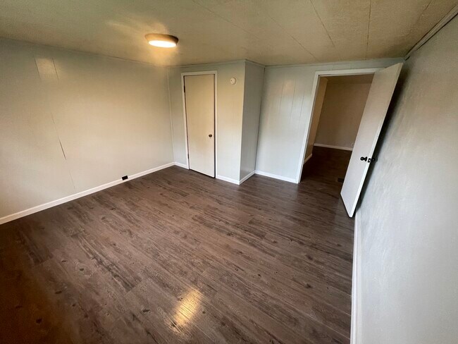 Building Photo - 47 Osborne Dr