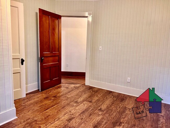 Building Photo - 34 Highland Ave