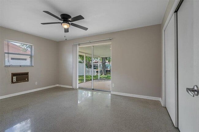 Building Photo - Waterfront home - Palm Harbor