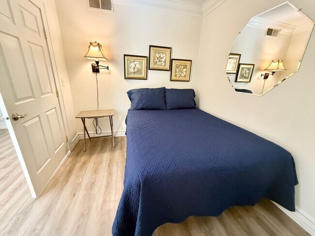 Building Photo - Meridian - Luxury STUDIO Condo w/ laminate Flooring. Pool View in Resort Style Community.