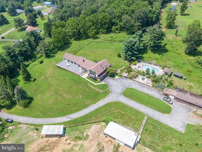 Building Photo - 1496 Orchard Ln