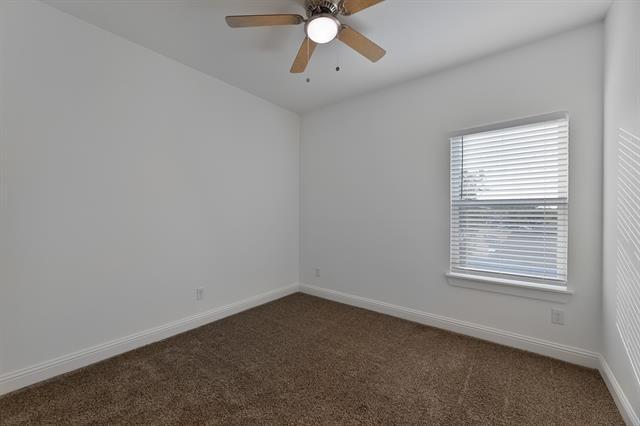 Building Photo - 840-842 Ryan Rd