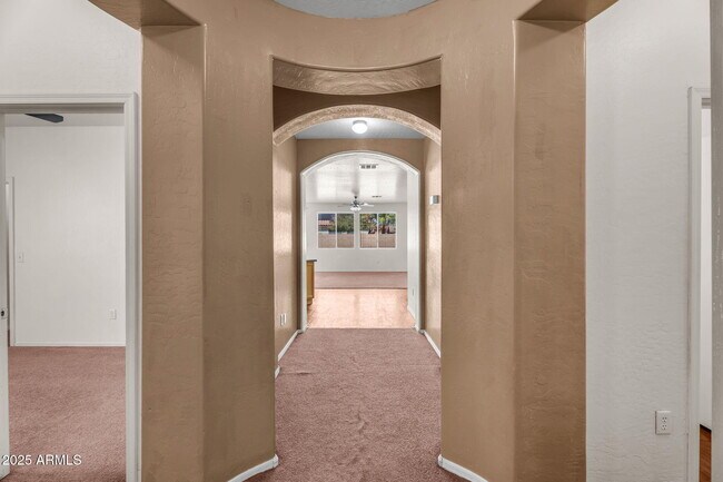 Building Photo - 13644 W San Juan Ave