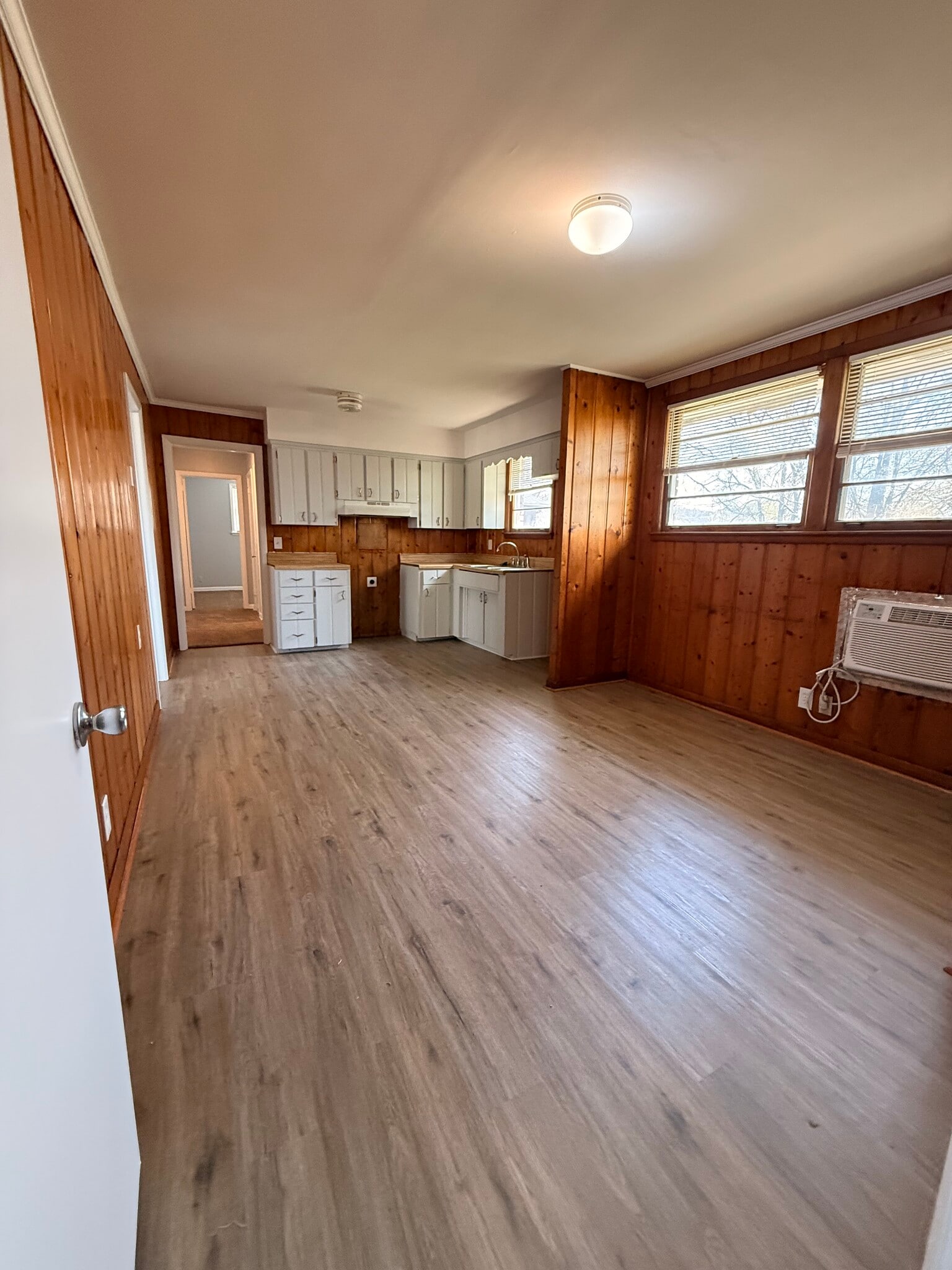 Building Photo - 3306 Stockdale Ln