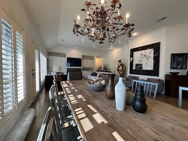 Building Photo - 600 Huntersridge Ct