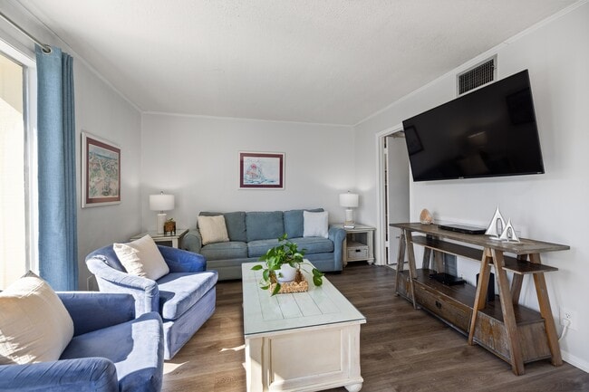 Building Photo - 775 Gulf Shore Dr