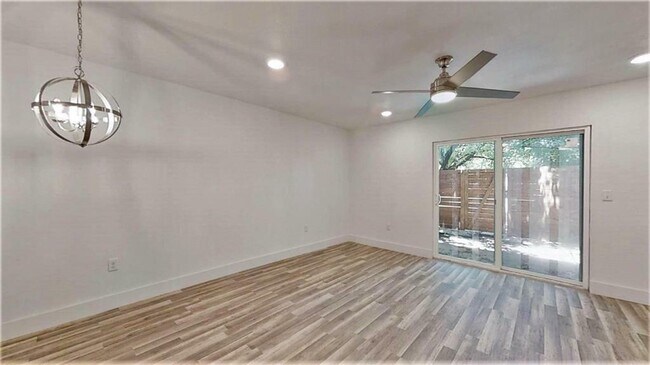 Building Photo - 1913 Hearthstone Dr
