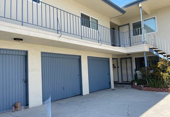 Building Photo - 4433 W 159th St