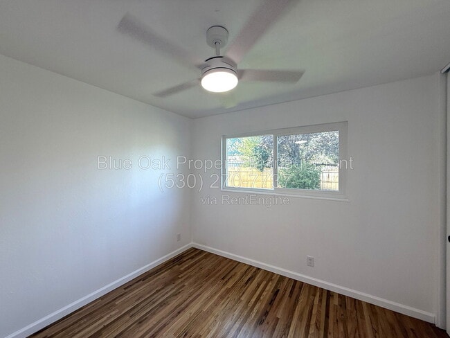 Building Photo - 847 Nancy Ln