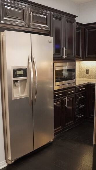 Building Photo - 3750 Santa Rosalia Dr