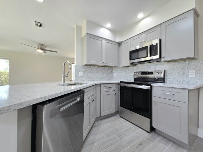Building Photo - 7170 Golden Eagle Ct
