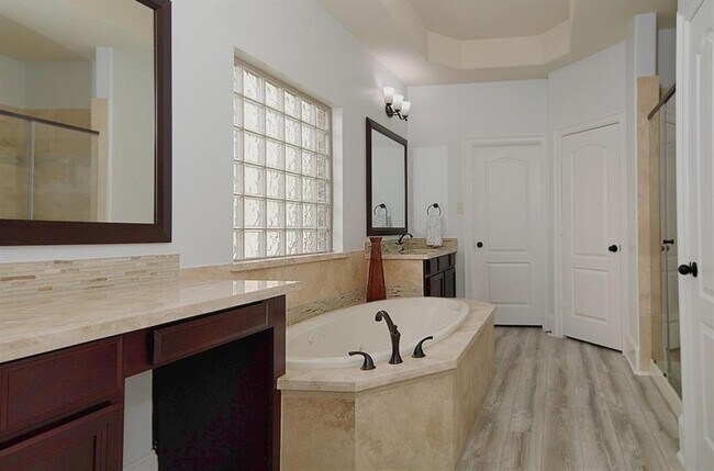 Building Photo - 9930 Pennymill Dr
