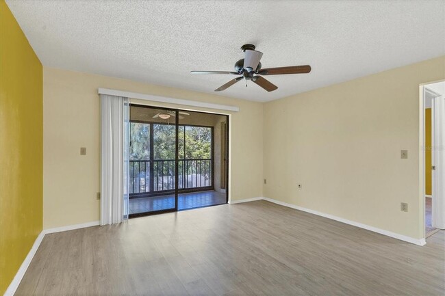 Building Photo - 4414 Spicewood Dr