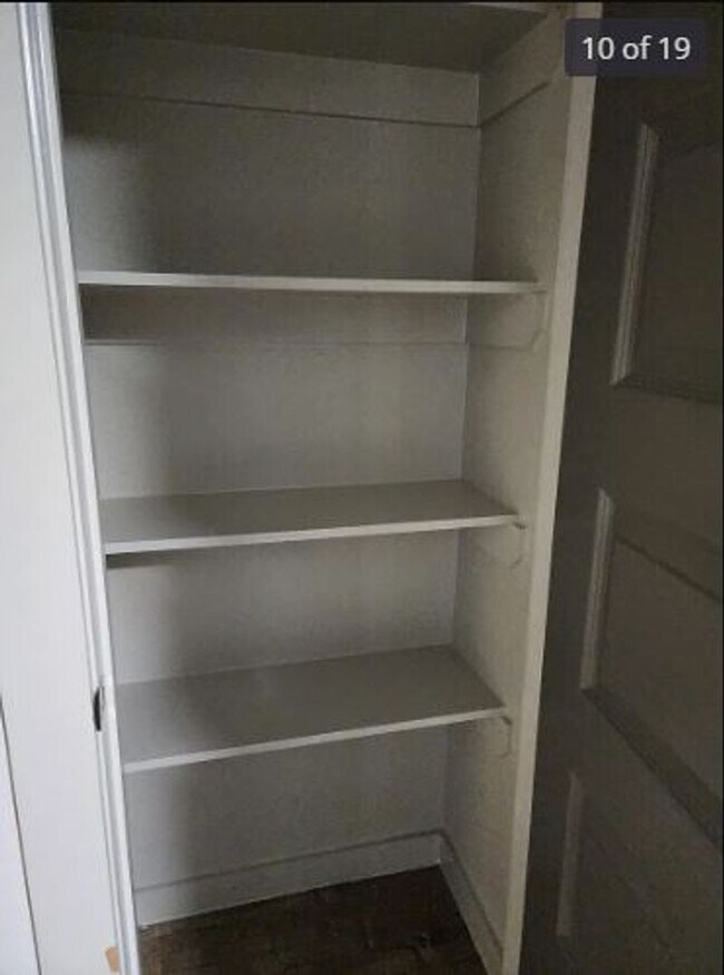 Building Photo - 4740 Fellows Ln