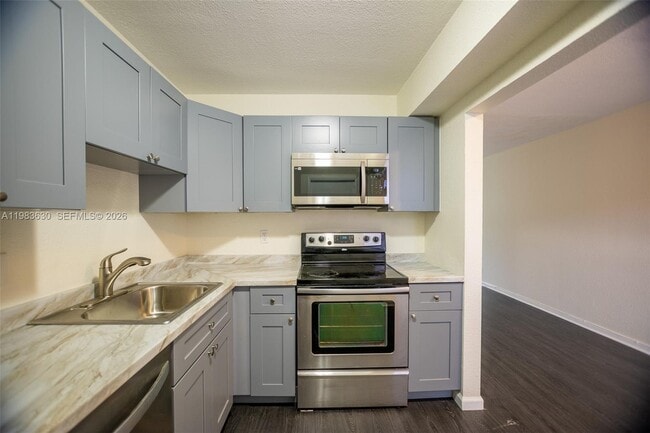 Building Photo - 4803 NW 9th Dr