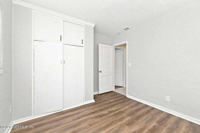 Building Photo - 6856 Camelot Rd